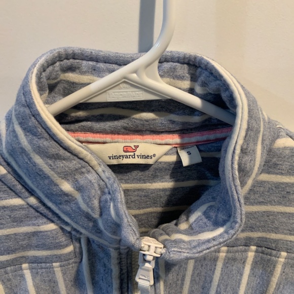 Vineyard Vines 1/4 zip - Picture 3 of 3